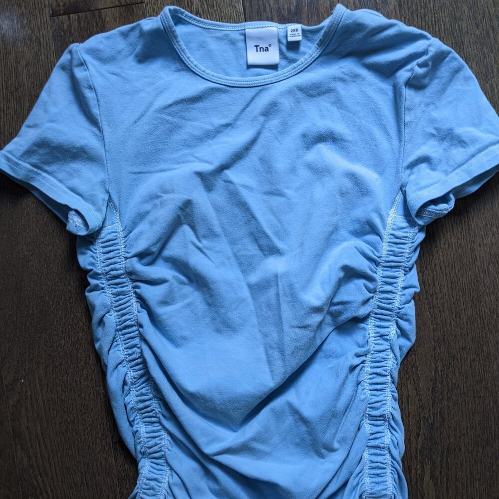 TNA t-shirt, size xxs